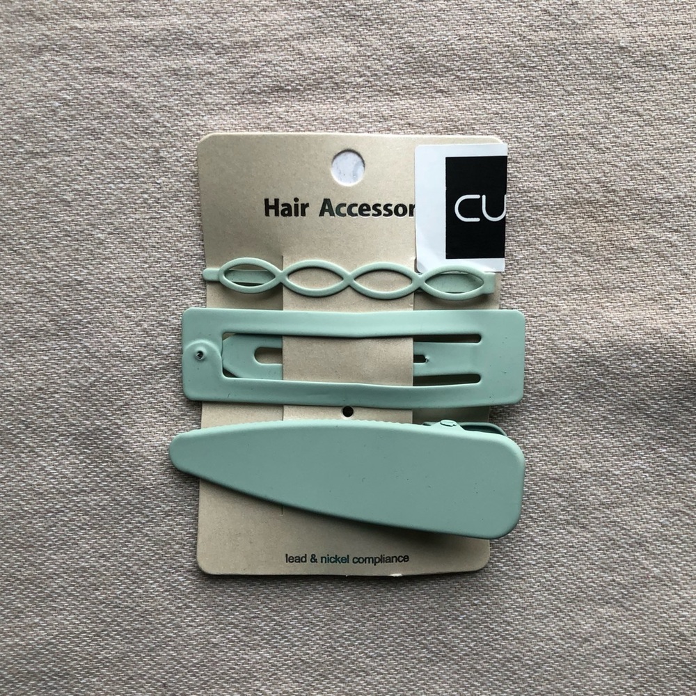Matte mint barrettes
